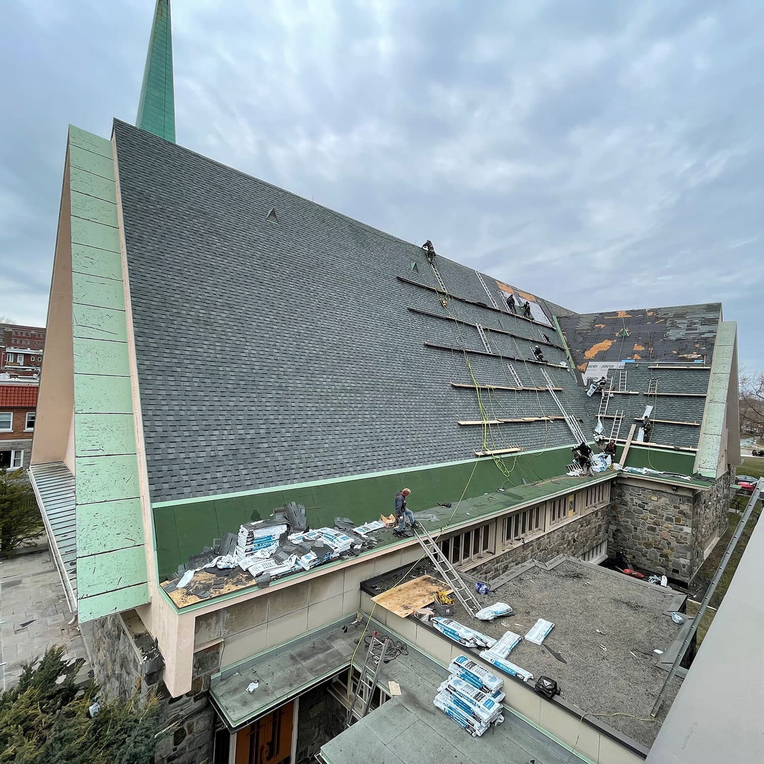 Église catholique Sainte-Jeanne-d'Arc photo 2